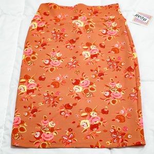 LuLaRoe - Size S Cassie Skirt
